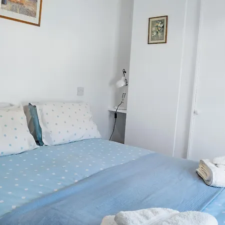 Rose Tatil Evi Low Bradley